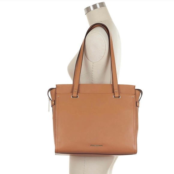 Medium Emily by BRAHMIN ๐ค - Picture 2 of 10